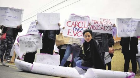 Presunta víctima de Evo pudo salir a Argentina y ven que ella no tuvo protección del Estado
