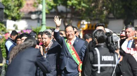 Arce convoca a estar más unidos que nunca “frente a aquellos que intentan socavar la democracia”