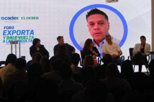 Se desarrolla el Foro ‘Exporta y dale vuelta a las dificultades’ impulsado por EL DEBER y la Cadex