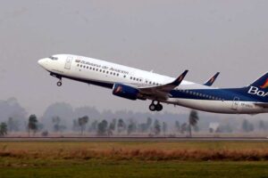 Tras informe del regulador, aerolínea estatal BoA dice que algunos atrasos se deben a problemas climáticos