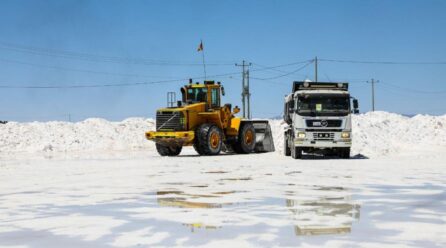 Una evaluación del tema ambiental definirá si son factibles las plantas de litio en Uyuni, según YLB