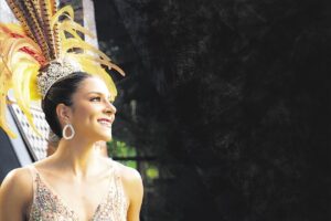 Paula Palacios: “Recibir el amor del pueblo es una de las mejores cosas que se viven como reina”