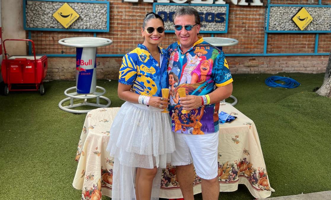 Boda carnavalera: Miguel Ángel López y Vera Lucía Subirana se casaron de casacas