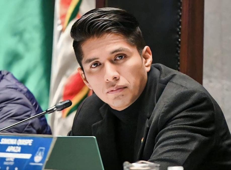Campesinos despejan dudas con Andrónico, proponen a Veltzé como vicepresidente y este dice ‘no gracias’