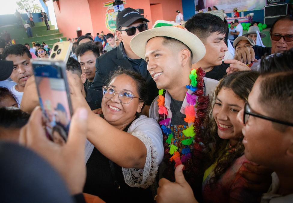 Andrónico Rodríguez fue proclamado precandidato presidencial en dos actos en Santa Cruz