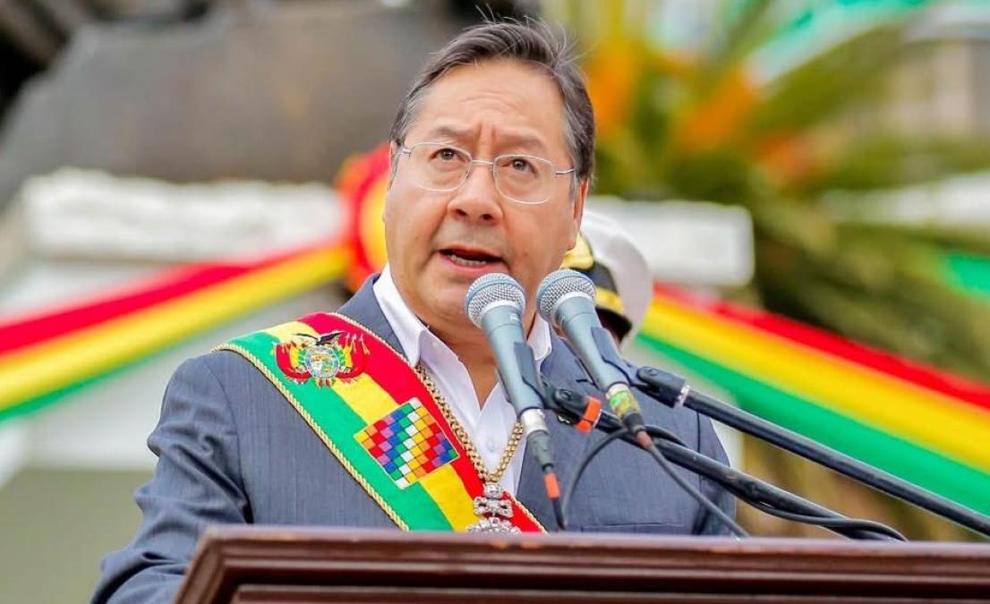 Arce dice que Bolivia no debe caer en el «neoliberalismo» de Argentina en las elecciones