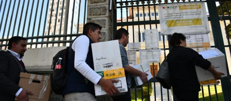 Organizaciones políticas inscriben sus binomios ante el TSE (minuto a minuto)