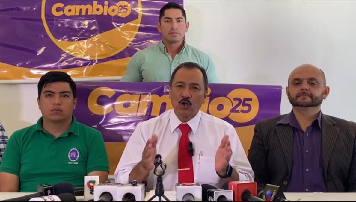 Vicente Cuéllar renuncia a su candidatura y mantiene su apoyo a Samuel