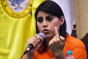 Andrea Barrientos: “No voy a ser la vicepresidenta de Samuel”