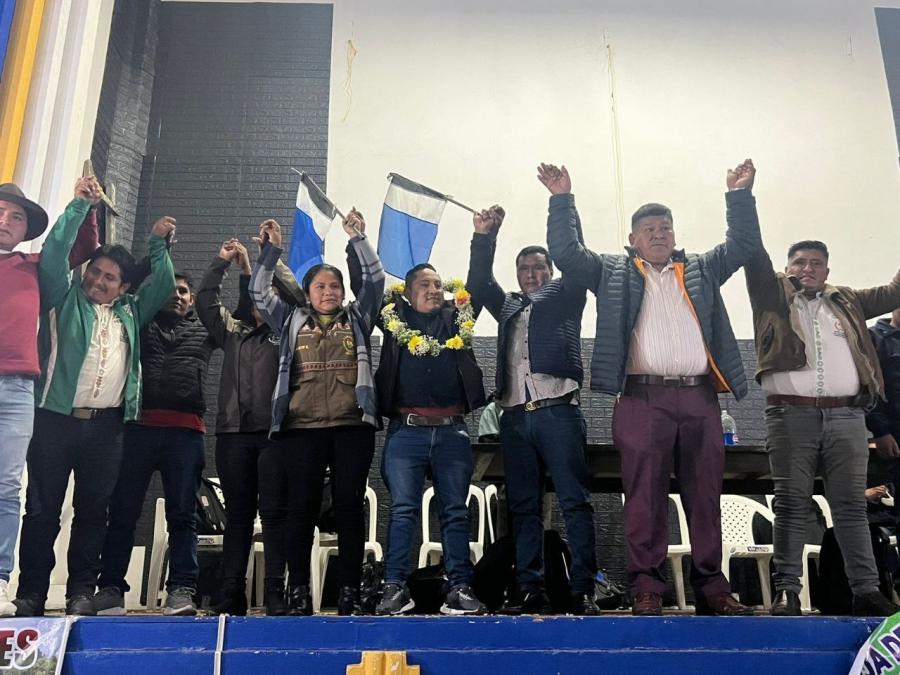 Arcistas claman por unidad, incluso con Andrónico y hay pugnas por el binomio