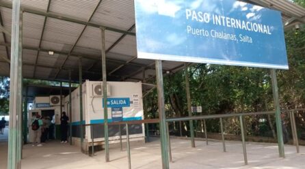 Jujeño ve como despropósito exigir seguro médico y cobro por servicios de salud a bolivianos en Argentina
