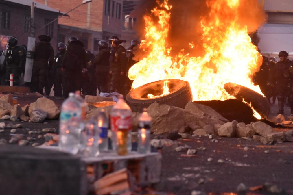 Cochabamba sufre por el bloqueo evista y la violencia deja más de 50 heridos