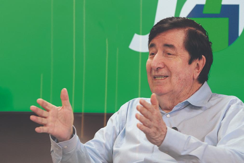 Jaime Durán, estratega: “La política ahora ya no es programa, es espectáculo”