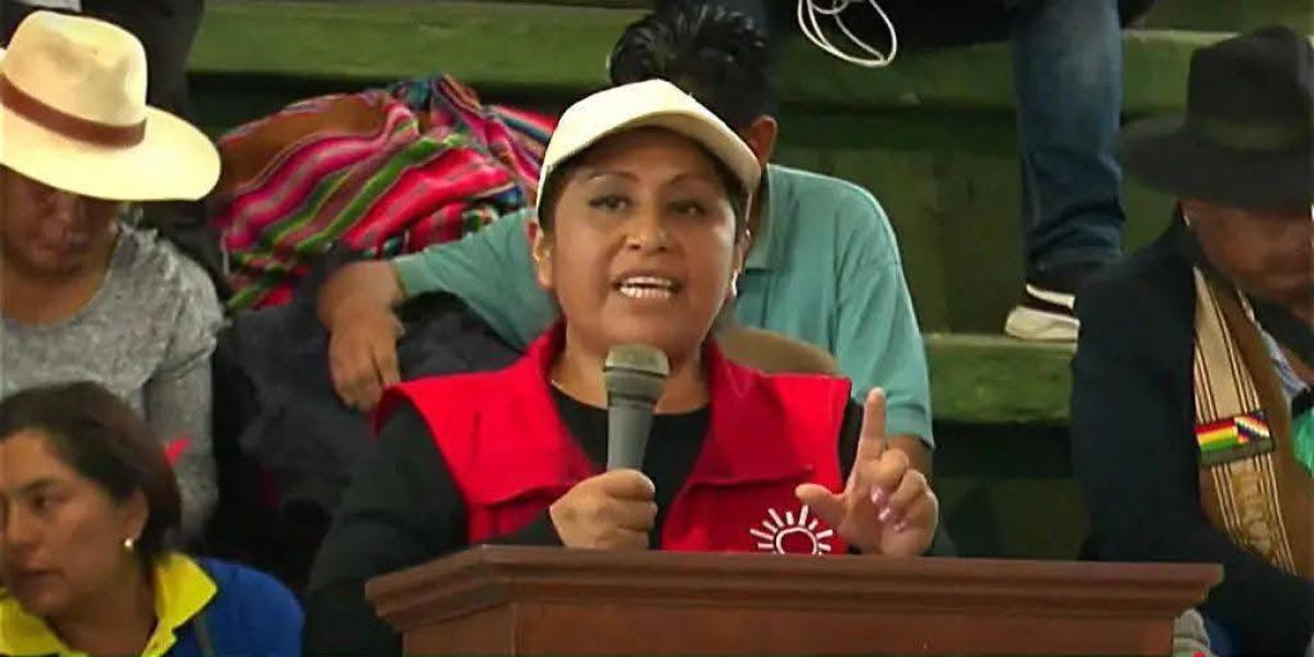 Suman críticas a declaraciones de Ruth Nina; periodistas y concejales de Santa Cruz abogan por el proceso democrático